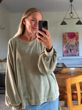 Afbeelding in Gallery-weergave laden, MARLEY SWEATER - Earth khaki
