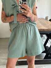Afbeelding in Gallery-weergave laden, NOVÈL SHORTS - Mint green
