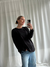 Afbeelding in Gallery-weergave laden, LOUWI LONGSLEEVE - Black
