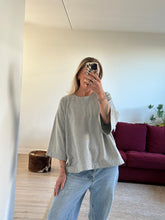 Afbeelding in Gallery-weergave laden, LENNY T-SHIRT - Licht grey
