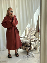 Afbeelding in Gallery-weergave laden, BILLIE - TERRA
