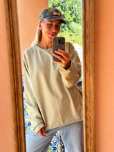 Afbeelding in Gallery-weergave laden, HOLLY LONGSLEEVE - Earth khaki

