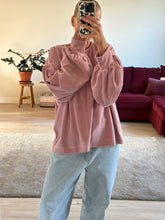 Afbeelding in Gallery-weergave laden, MARLEY SWEATER - Soft pink
