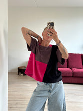 Afbeelding in Gallery-weergave laden, ABBY T-SHIRT - Unique piece 10
