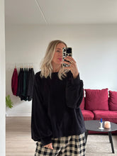 Afbeelding in Gallery-weergave laden, MARLEY SWEATER - Black
