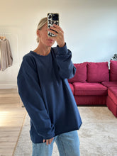 Afbeelding in Gallery-weergave laden, RUBY LONGSLEEVE - Navy
