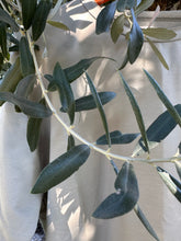 Afbeelding in Gallery-weergave laden, HOLLY LONGSLEEVE - Earth khaki
