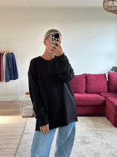 Afbeelding in Gallery-weergave laden, RUBY LONGSLEEVE - Black
