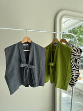 Afbeelding in Gallery-weergave laden, SUE WAISTCOAT - Grey
