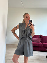 Afbeelding in Gallery-weergave laden, NOVÈL SHORTS - Grey
