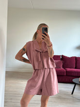 Afbeelding in Gallery-weergave laden, SUE WAISTCOAT - Dusty pink
