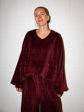 Afbeelding in Gallery-weergave laden, ROWAN SWEATER - Burgundy
