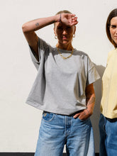 Afbeelding in Gallery-weergave laden, RIVA T-SHIRT - Grey
