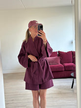 Afbeelding in Gallery-weergave laden, JUNE ROBE - Aubergine
