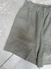 Afbeelding in Gallery-weergave laden, NOVÈL SHORTS - Khaki

