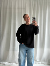 Afbeelding in Gallery-weergave laden, LOUWI LONGSLEEVE - Black

