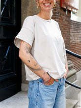 Afbeelding in Gallery-weergave laden, RIVA T-SHIRT - Sand
