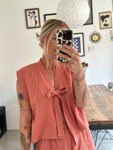 Afbeelding in Gallery-weergave laden, SUE WAISTCOAT - Peach pink
