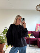 Afbeelding in Gallery-weergave laden, MARLEY SWEATER - Black
