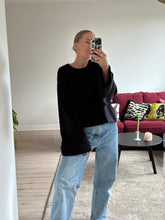 Afbeelding in Gallery-weergave laden, JAZZ SWEATER - Black
