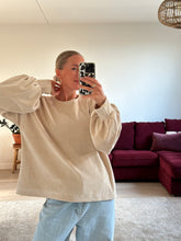 Afbeelding in Gallery-weergave laden, MARLEY SWEATER - Ecru
