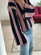 Afbeelding in Gallery-weergave laden, JAZZ SWEATER - Soft pink/Navy velvet
