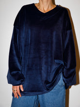Afbeelding in Gallery-weergave laden, ROWAN SWEATER - Dark blue
