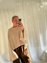 Afbeelding in Gallery-weergave laden, JAZZ SWEATER - Champagne
