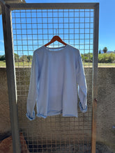 Afbeelding in Gallery-weergave laden, HOLLY LONGSLEEVE - Light blue
