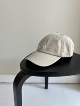 Afbeelding in Gallery-weergave laden, LOD CAP - Dusty sand
