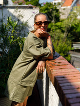Afbeelding in Gallery-weergave laden, LENNY T-SHIRT - Olive green
