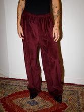 Afbeelding in Gallery-weergave laden, CLEO PANTS - Burgundy
