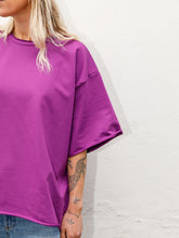 Afbeelding in Gallery-weergave laden, COCO T-SHIRT - Purple
