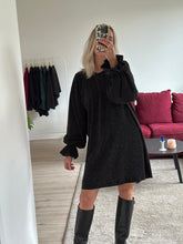 Afbeelding in Gallery-weergave laden, MAE SWEATDRESS - Glitter
