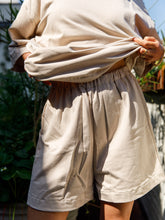 Afbeelding in Gallery-weergave laden, NOVÈL SHORTS - Sand
