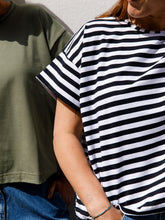 Afbeelding in Gallery-weergave laden, RIVA T-SHIRT - Stripe
