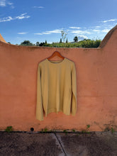 Afbeelding in Gallery-weergave laden, HOLLY LONGSLEEVE - Dusty yellow
