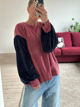 Afbeelding in Gallery-weergave laden, MARLEY SWEATER - Old pink/navy velvet
