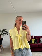 Afbeelding in Gallery-weergave laden, SUE WAISTCOAT - Yellow mousseline
