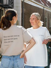 Afbeelding in Gallery-weergave laden, LODxLOIS T-shirt - Hou me los / beige
