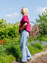 Afbeelding in Gallery-weergave laden, LOVA T-SHIRT - Raspberry
