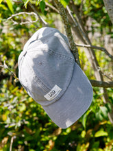 Afbeelding in Gallery-weergave laden, LOD CAP - Dusty light grey
