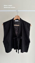 Afbeelding in Gallery-weergave laden, SUE WAISTCOAT - Black embroidery
