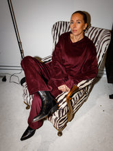 Afbeelding in Gallery-weergave laden, ROWAN SWEATER - Burgundy
