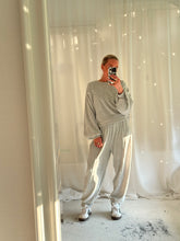 Afbeelding in Gallery-weergave laden, CHILL PANTS - Light grey

