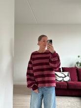 Afbeelding in Gallery-weergave laden, MARLEY SWEATER - Old pink/Bordeaux velvet
