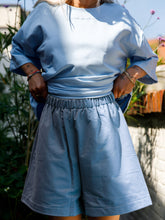 Afbeelding in Gallery-weergave laden, NOVÈL SHORTS - Light blue
