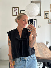 Afbeelding in Gallery-weergave laden, SUE WAISTCOAT - Black
