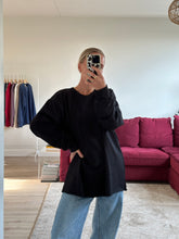 Afbeelding in Gallery-weergave laden, RUBY LONGSLEEVE - Black
