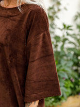 Afbeelding in Gallery-weergave laden, LENNY T-SHIRT - Choco brown
